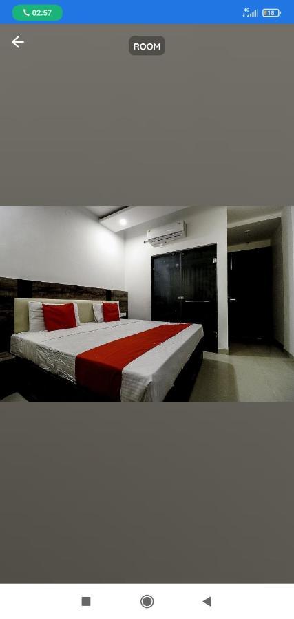 Hotel Almond Zirakpur Dış mekan fotoğraf